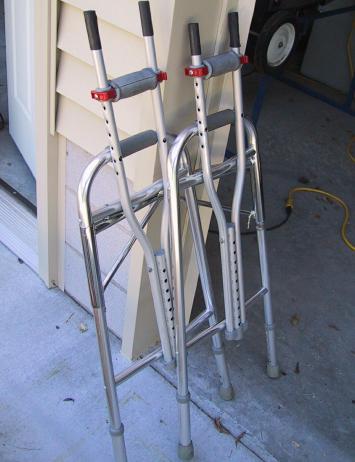 S_RC Support Stand4.JPG (27144 bytes)