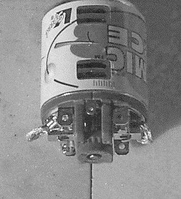 rev-neut.jpg (30845 bytes)